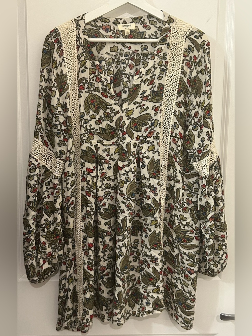 Umgee Women's Floral Print Lace Trim V-Neck Boho Blouse Top Tunic Shirt Size L